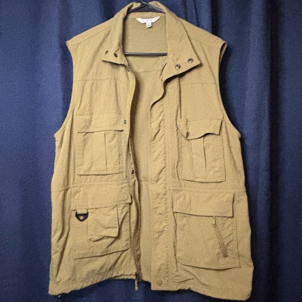 TravelSmith Men’s Safari Utility Vest Tan Full Zip Multi Pocket Size Medium